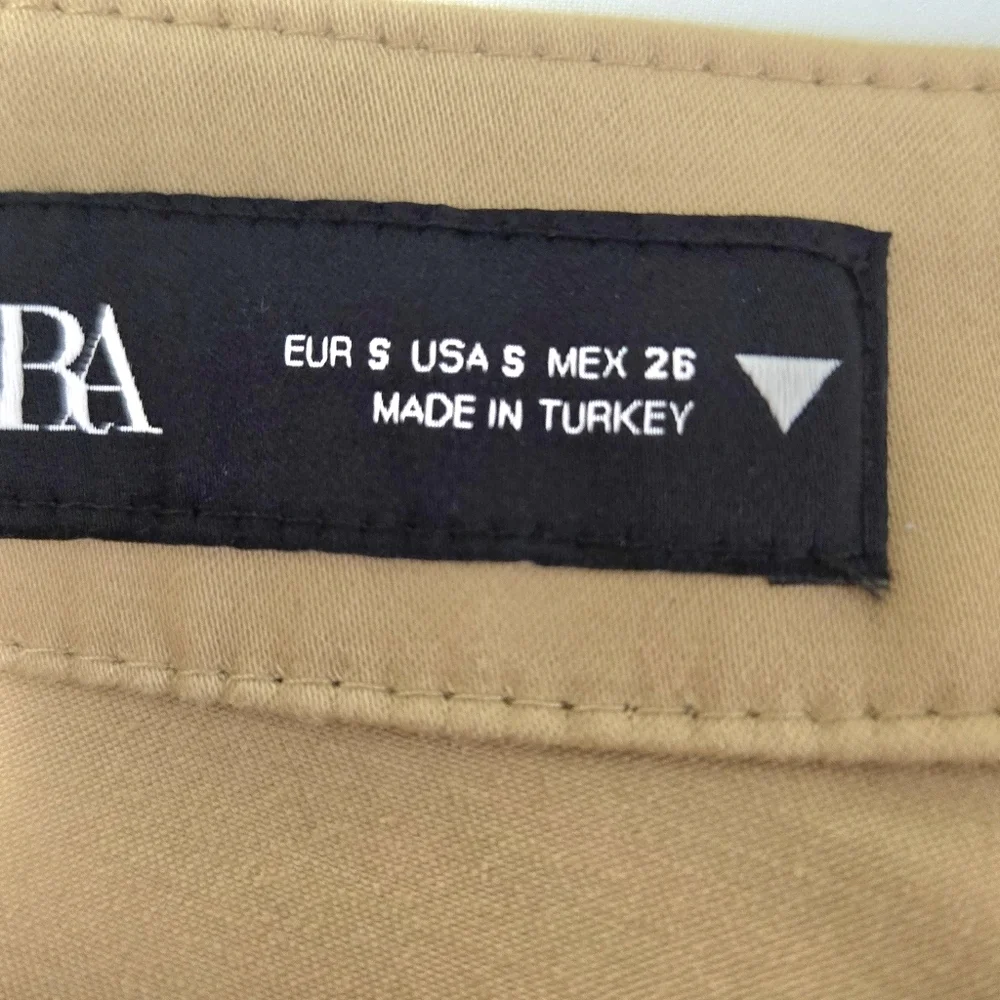 Zara Pants, Khaki, Leg pocket, Size Small/tall.